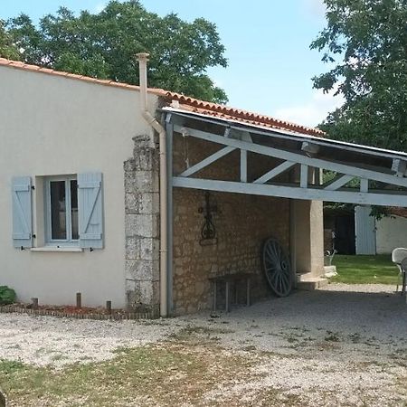 Le Clos Des Chevaliers Pons Εξωτερικό φωτογραφία